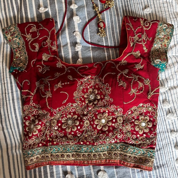 Stunning Bridal Lehenga!!! - Picture 6 of 7